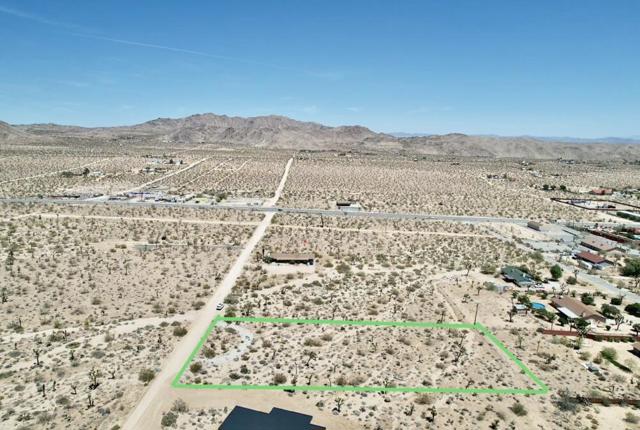 6655 Saddleback Road, Joshua Tree CA: https://media.crmls.org/mediaz/6ab53407-97ab-42a4-b5f8-3a373e205500.jpg