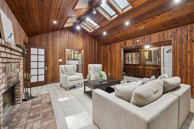 254 Teilh Drive, Boulder Creek CA: https://media.crmls.org/mediaz/6ab563f5-4385-44c6-82db-70c8697d3f2d.jpg
