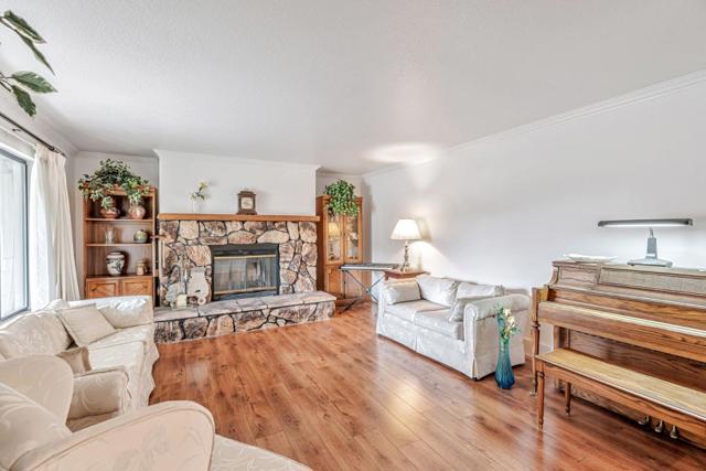 340 Merrill Road, San Juan Bautista CA: https://media.crmls.org/mediaz/6ab662e0-7bca-40b8-a5c9-7c73c0cf0583.jpg