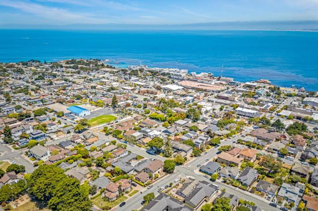 620624 Mcclellan Avenue, Monterey CA: https://media.crmls.org/mediaz/6ab7612d-bc5c-4792-8ad1-631eb5a2b072.jpg