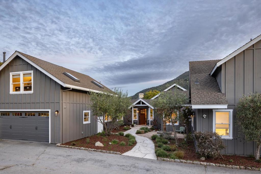 929 W Carmel Valley Road