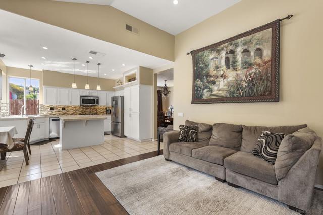 838 Masters Dr, Oceanside CA: https://media.crmls.org/mediaz/6ab7c199-239f-4b49-a788-43728b832603.jpg