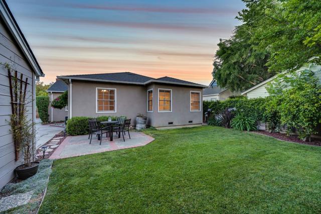 1037 Hazelwood Avenue, San Jose CA: https://media.crmls.org/mediaz/6ab82c0b-226d-4d04-90d3-c66418c6d619.jpg