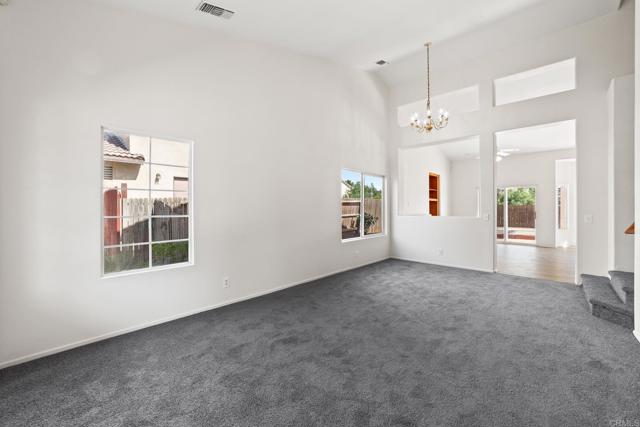 1115 Brown Bear Trail, Beaumont CA: https://media.crmls.org/mediaz/6ab9b5ae-84d0-4a7b-91b2-923c63fdb620.jpg