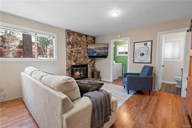 42729 Haupstrasse Drive, Big Bear CA: https://media.crmls.org/mediaz/6ab9e0ae-23b5-4f9d-b083-b2b53f4406de.jpg