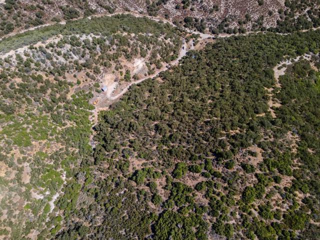71418 Jolon Road, Bradley CA: https://media.crmls.org/mediaz/6ababc16-57ff-4d42-bdd4-89857d29f345.jpg