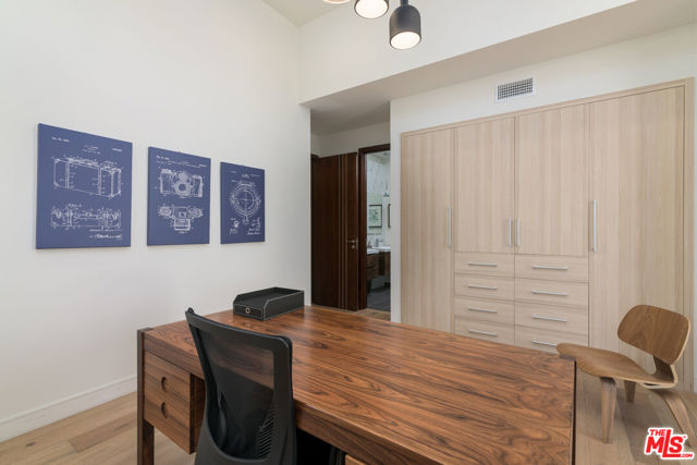 2022 Harriman Lane, Redondo Beach, California 90278, 5 Bedrooms Bedrooms, ,4 BathroomsBathrooms,Residential,Sold,Harriman,24456453
