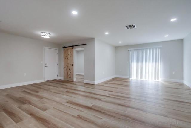 16731 Callado Ct, San Diego CA: https://media.crmls.org/mediaz/6abb3a52-8cd1-485e-bf62-20ed2ea33410.jpg