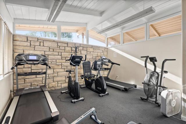 1640 Marina Court, San Mateo CA: https://media.crmls.org/mediaz/6abb9bd8-c0e1-48d4-8a04-1f9ef7a021a4.jpg