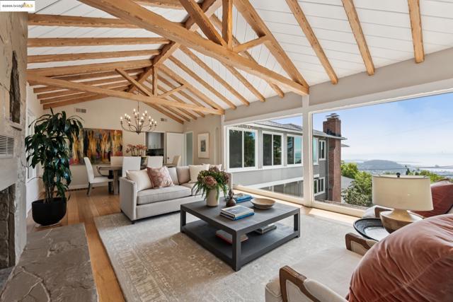 1057 Arlington Blvd, El Cerrito CA: https://media.crmls.org/mediaz/6abd0655-d842-4406-85dd-a032df0982ab.jpg