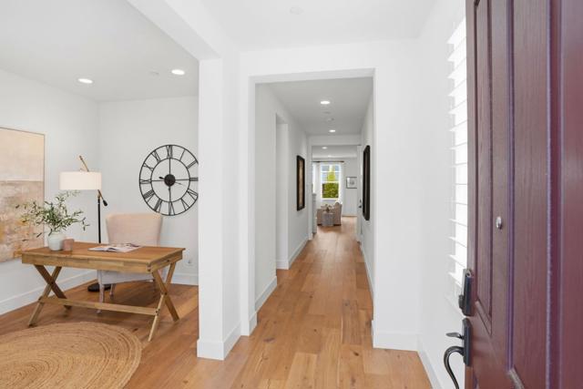 275 Skyview Drive, Marina CA: https://media.crmls.org/mediaz/6abd87ea-3bff-4493-a43e-e8e59d61f0d0.jpg