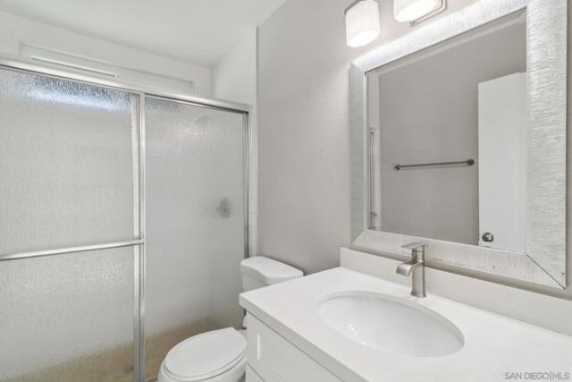 2422 Caminito Ocean Cv, Cardiff by the Sea CA: https://media.crmls.org/mediaz/6abdc817-ab4b-4a2e-9f5c-fdd837bc27da.jpg