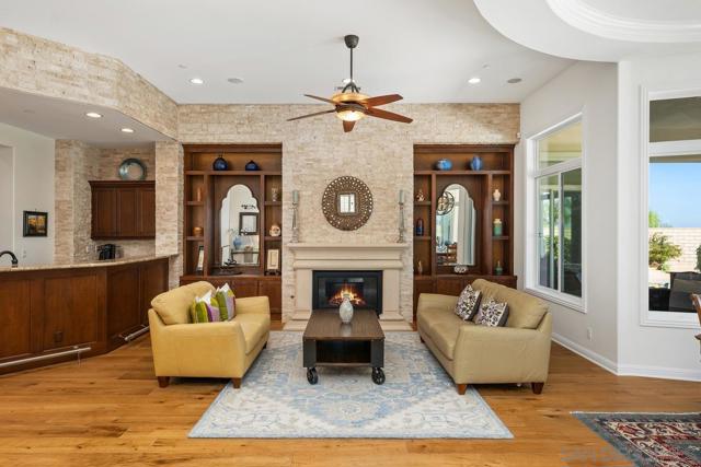 15674 Via Santa Pradera, San Diego CA: https://media.crmls.org/mediaz/6abeae23-4580-480c-85a6-bb8a84d68d87.jpg