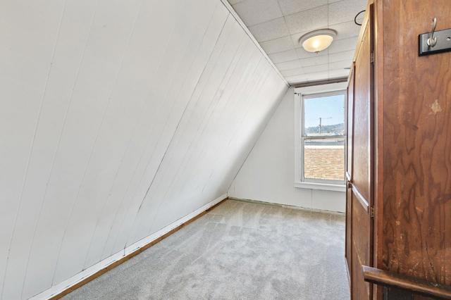 3014 Coolidge Avenue, Oakland CA: https://media.crmls.org/mediaz/6abf8bfc-3449-4afe-b702-e4b5b0107536.jpg
