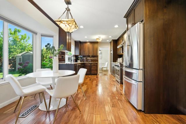 4957 New Compton Court, San Jose CA: https://media.crmls.org/mediaz/6abfe478-0567-4eb3-a016-1b634624f3e0.jpg
