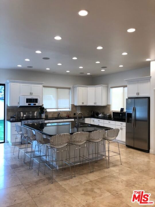 10521 ALMAYO Avenue, Los Angeles CA: https://media.crmls.org/mediaz/6ac096b4-d687-4d12-b0f1-7dc779cd94fb.jpg