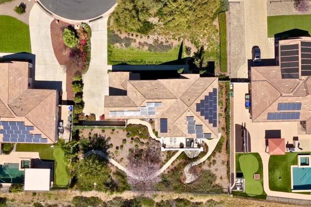 Detail Gallery Image 6 of 75 For 14115 Winged Foot Circle, Valley Center,  CA 92082 - 5 Beds | 4/1 Baths