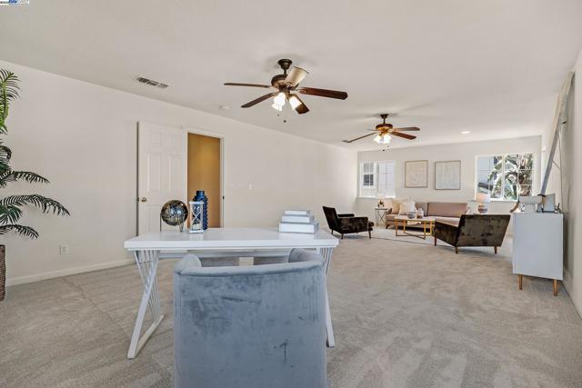 703 Seminole Ct, Discovery Bay CA: https://media.crmls.org/mediaz/6ac1ab7f-7858-4744-8278-436ce9dafb1a.jpg