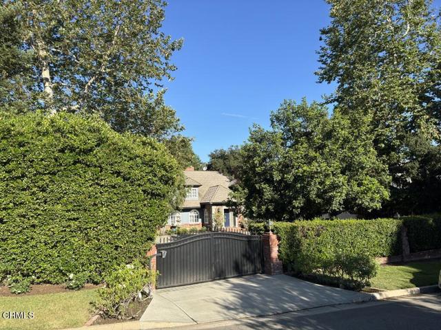 901 Berkshire Ave, La Canada Flintridge, CA 91011