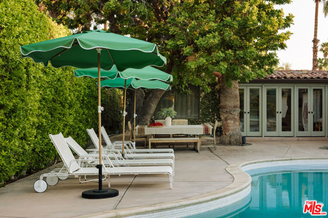 1907 S Mesa Drive, Palm Springs CA: https://media.crmls.org/mediaz/6ac1f472-a1eb-4b01-b6a4-0d3d6d80c45b.jpg