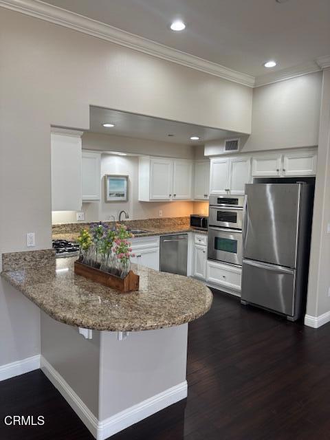 Detail Gallery Image 14 of 31 For 4390 Tradewinds Dr, Oxnard,  CA 93035 - 2 Beds | 2/1 Baths