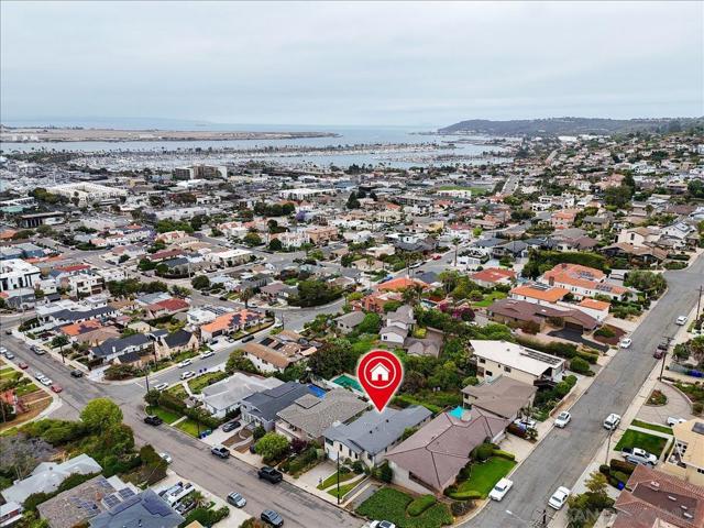 3335 Fenelon St, San Diego CA: https://media.crmls.org/mediaz/6ac308db-1d31-41db-b9f0-eb069a5d5845.jpg