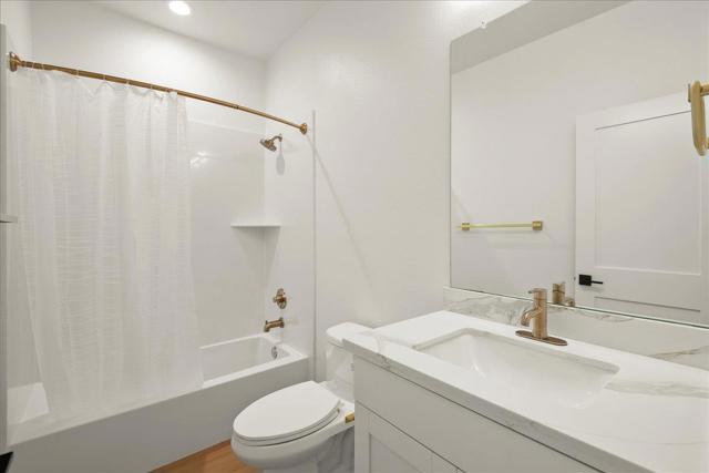 224 Carroll Street, Sunnyvale CA: https://media.crmls.org/mediaz/6ac32fc3-cd24-400f-b985-37c1fa027f81.jpg
