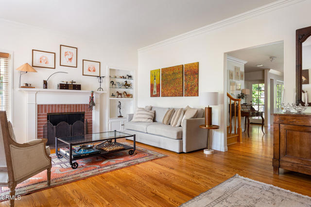 394 S Bonnie Avenue, Pasadena CA: https://media.crmls.org/mediaz/6ac37a3b-2945-45ff-a5f2-19c9fa471370.jpg