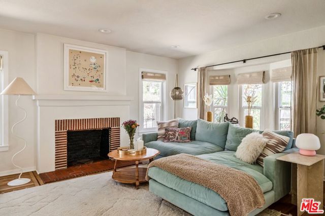 5368 Oakland Street photo 10