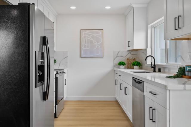 4251 Apollo Circle, Union City CA: https://media.crmls.org/mediaz/6ac41127-2ce3-48b5-b91b-871db8213b09.jpg