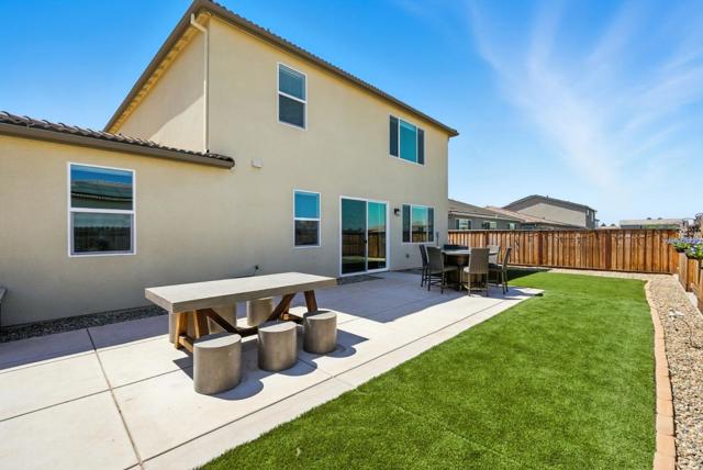 1900 Lotus Court, Hollister CA: https://media.crmls.org/mediaz/6ac42bd3-9ebe-4c8d-9686-a582fa90b97f.jpg