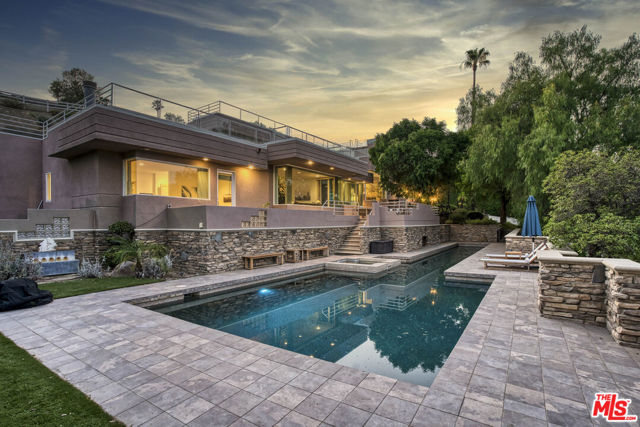 159 Dapplegray Road, Bell Canyon CA: https://media.crmls.org/mediaz/6ac43155-36e9-4848-9b81-779186ef5629.jpg