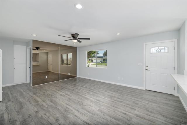 Detail Gallery Image 3 of 33 For 722 Osage St, Spring Valley,  CA 91977 - 3 Beds | 2 Baths