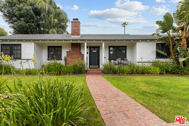 14253 Collins Street, Los Angeles CA: https://media.crmls.org/mediaz/6ac48998-6610-4f0f-969e-ba4005638745.jpg