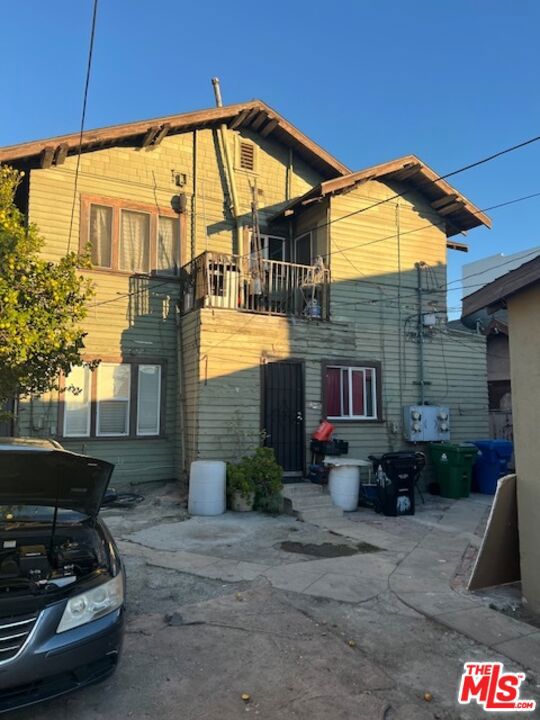 4911 S Normandie Avenue, Los Angeles CA: https://media.crmls.org/mediaz/6ac62483-647b-441c-9f10-5ee593b96c46.jpg