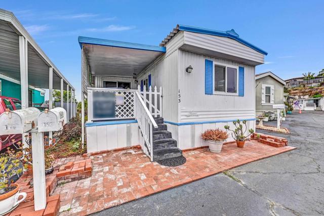 153 Sherri Ln, Oceanside CA: https://media.crmls.org/mediaz/6ac6f158-74c0-4340-9b80-1742dc13a868.jpg