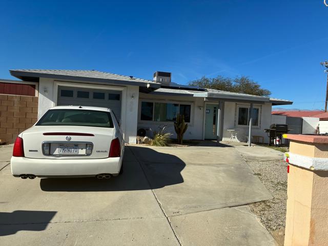 550 W Sunview Avenue, Palm Springs CA: https://media.crmls.org/mediaz/6ac72828-e142-4ca2-b3dd-20f06dd54308.jpg