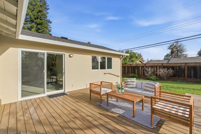 1747 Walnut Drive, Mountain View CA: https://media.crmls.org/mediaz/6ac7487d-967f-47a6-b186-e6d16ee1baf2.jpg