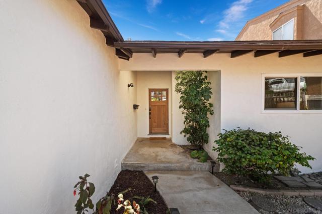 3640 Princeton Ave, San Diego CA: https://media.crmls.org/mediaz/6ac757c9-ccd9-4986-9dc1-1d7773d2cef0.jpg