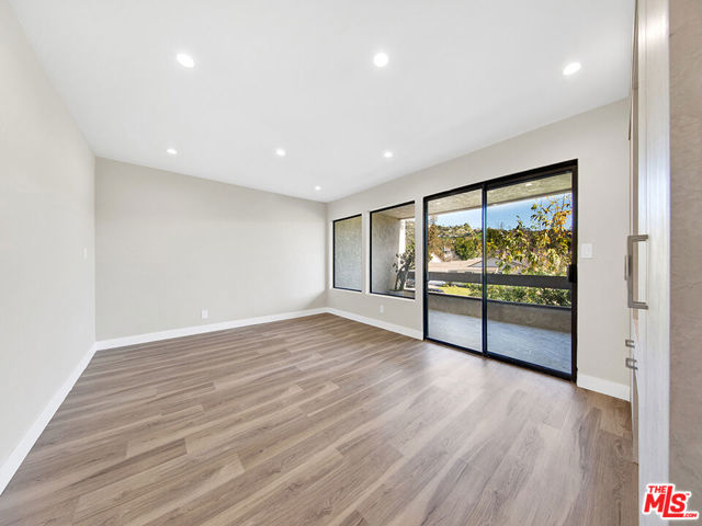 1325 Valley View Road, 201 photo 24