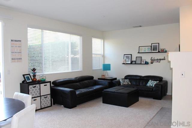 6464 Terraza Portico, Carlsbad CA: https://media.crmls.org/mediaz/6ac7a2e2-88cf-418d-97ce-671f58681cb6.jpg