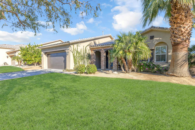 41394 Hanover Street, Indio CA: https://media.crmls.org/mediaz/6ac7a92e-d296-45e2-9acf-32c784ff0841.jpg