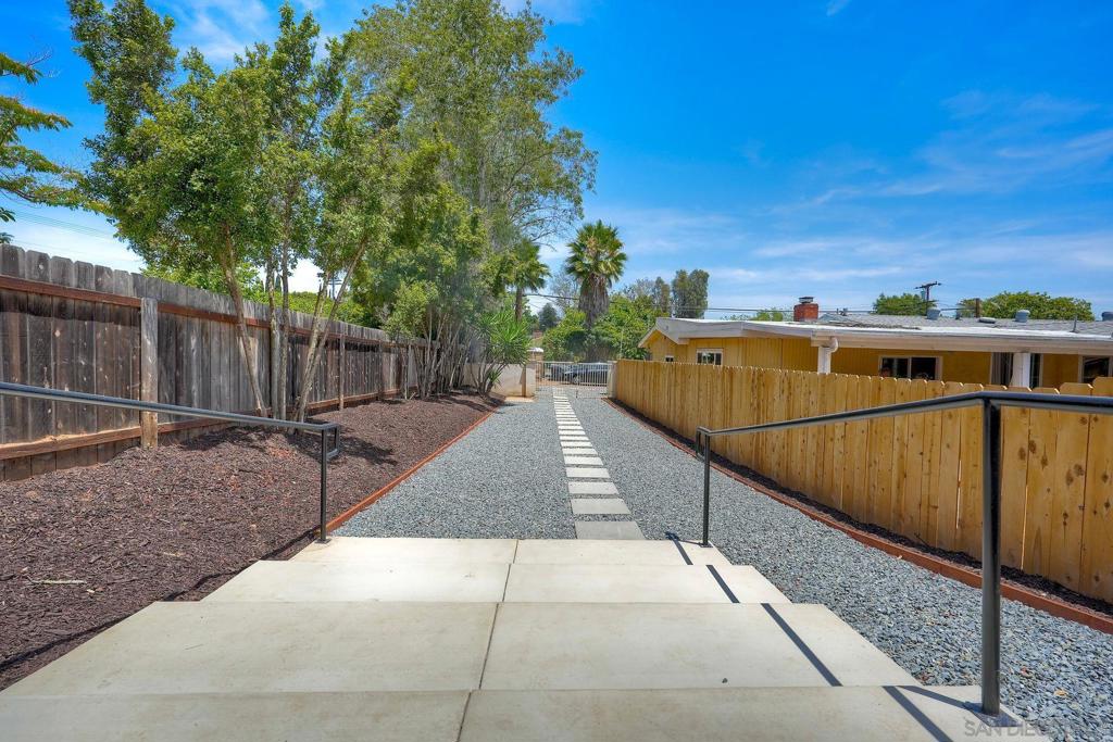 1923 Felicita Road - photo 3