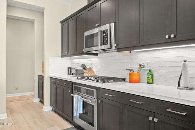 Detail Gallery Image 13 of 58 For 390 Rose St, Fillmore,  CA 93015 - 3 Beds | 2/1 Baths