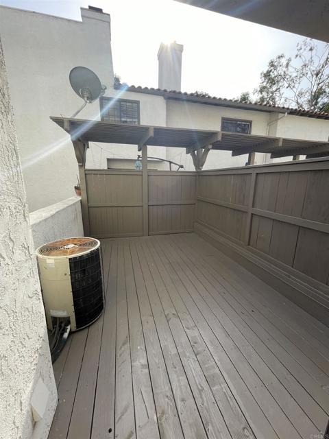 Detail Gallery Image 10 of 25 For 190 Bautista Ct #96,  Oceanside,  CA 92057 - 2 Beds | 2 Baths