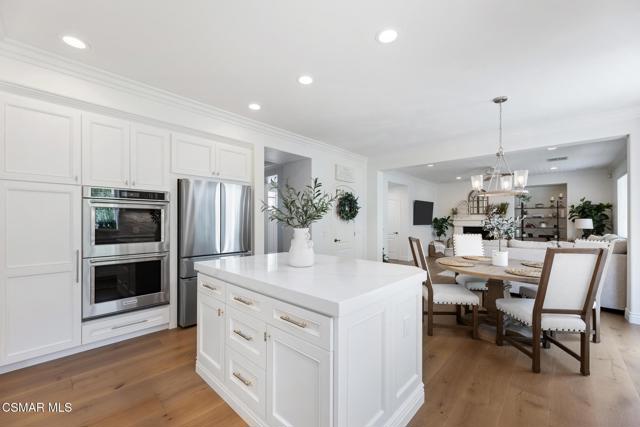 3306 Rising Star Avenue, Simi Valley CA: https://media.crmls.org/mediaz/6ac91b47-d549-4a93-bbb0-9d253e8c9f33.jpg