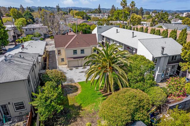 828 Highland Avenue, San Mateo CA: https://media.crmls.org/mediaz/6acb5d56-2464-4b02-b0c4-78e3b4dd3288.jpg