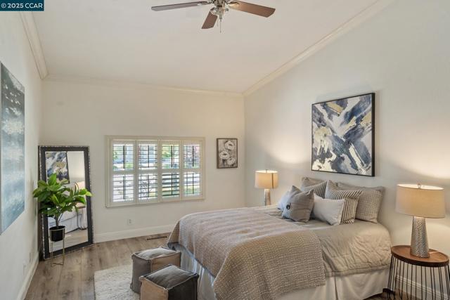 4672 N Larwin Ave, Concord CA: https://media.crmls.org/mediaz/6acb9104-bdd2-4b64-9041-74310bc0e780.jpg