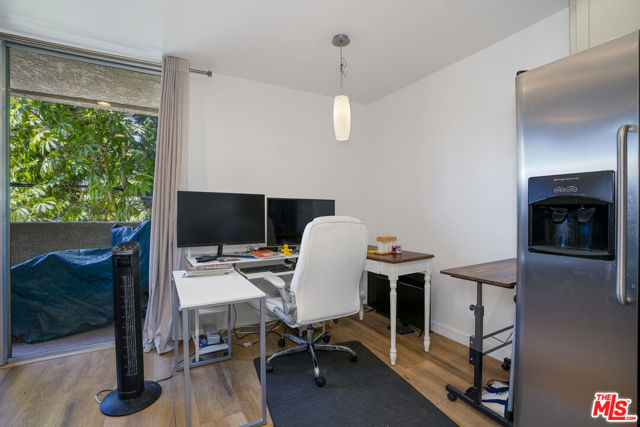 1 Bed Home for Sale in Los Angeles, California