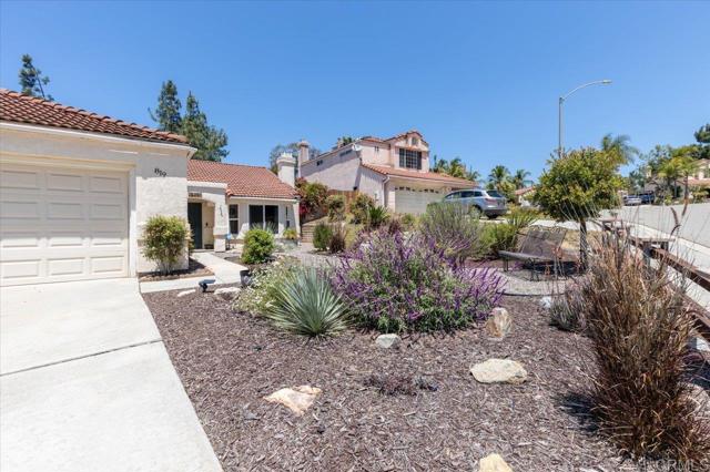 Detail Gallery Image 5 of 54 For 819 Corte Merano, Escondido,  CA 92026 - 3 Beds | 2 Baths